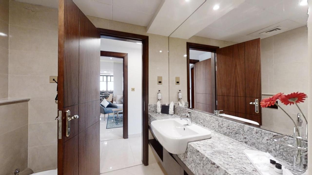 Suha Park Hotel Apartments, Waterfront Jaddaf 두바이 외부 사진