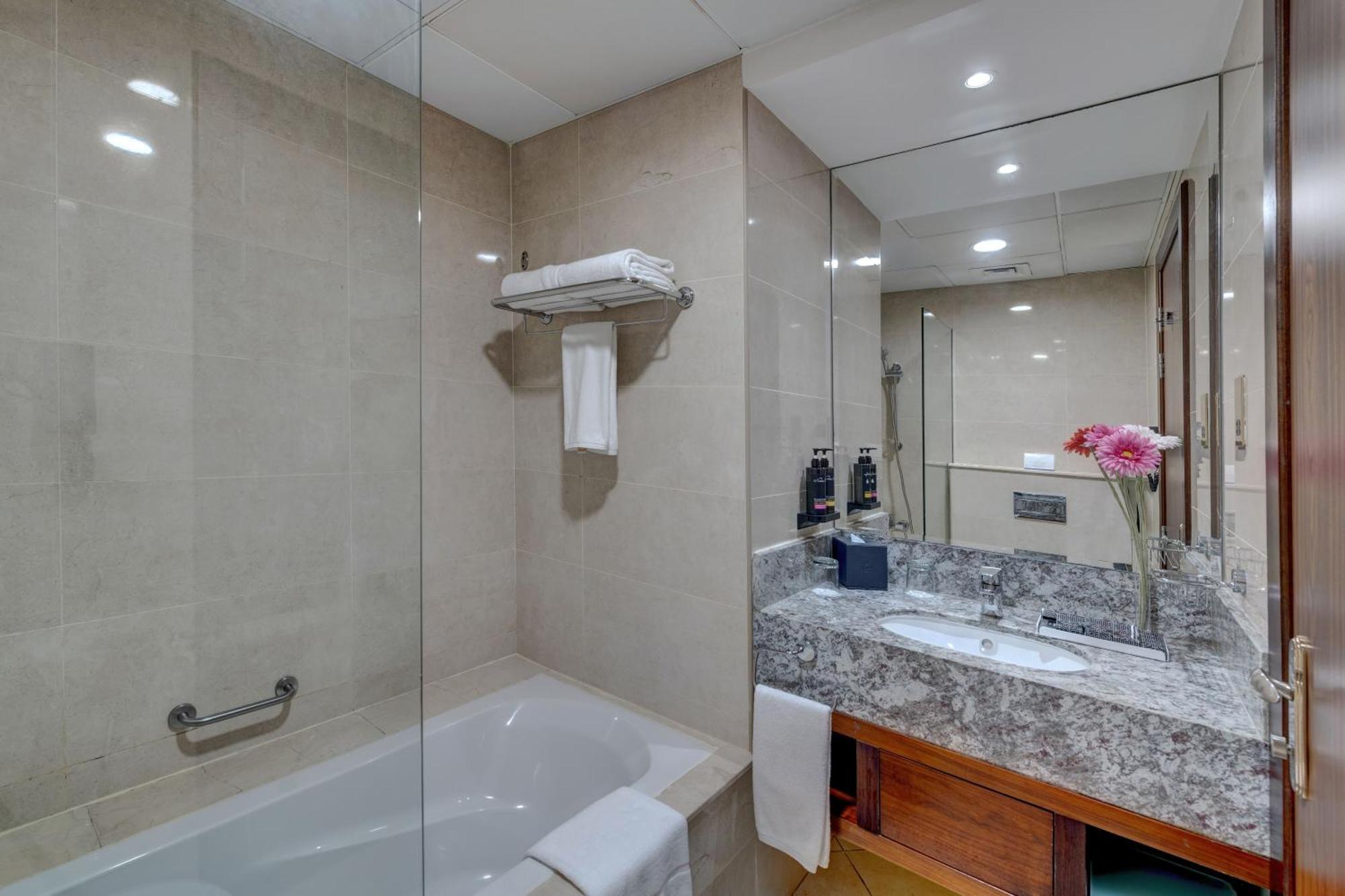 Suha Park Hotel Apartments, Waterfront Jaddaf 두바이 객실 사진